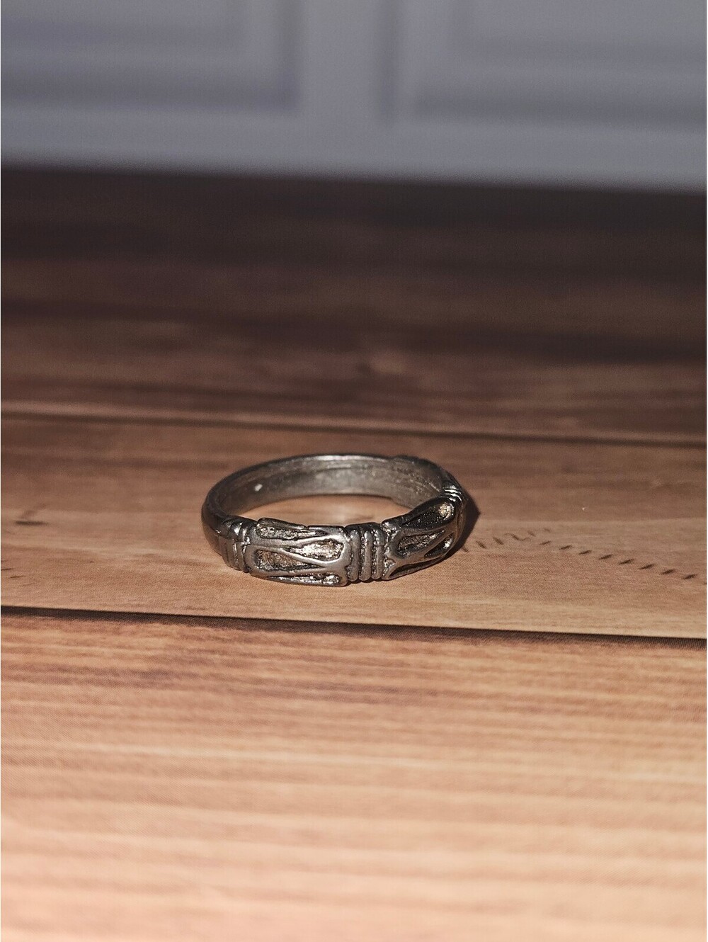 Vintage Style Silver Tone Ring with Intricate Design